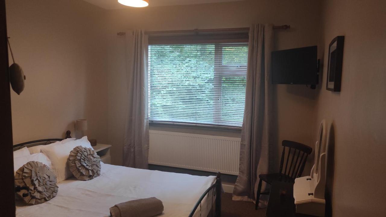 Hotel Retreat By The Feale, Finuge à Listowel Extérieur photo