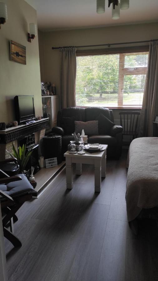 Hotel Retreat By The Feale, Finuge à Listowel Extérieur photo